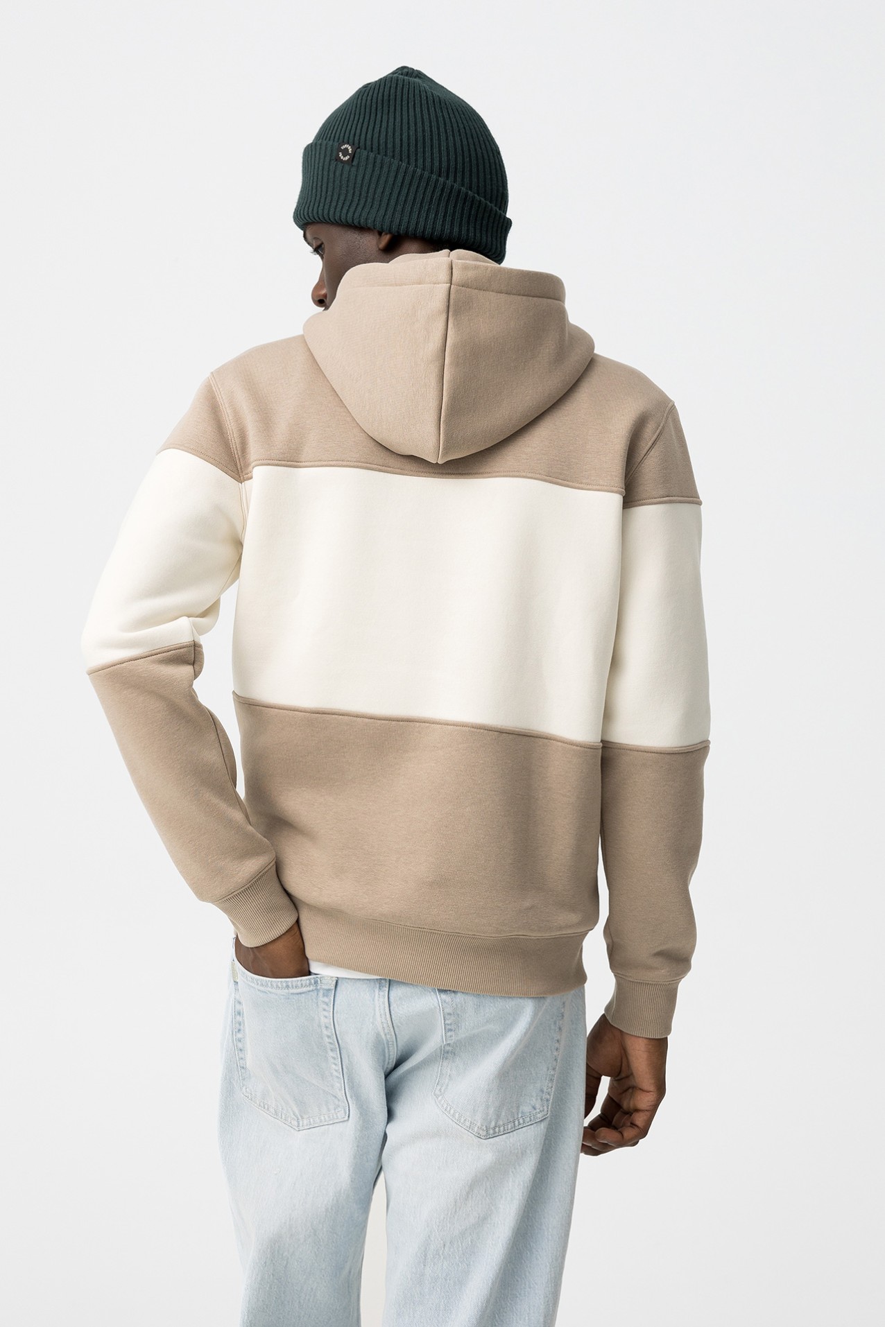 Hoodie com Bordado Frontal