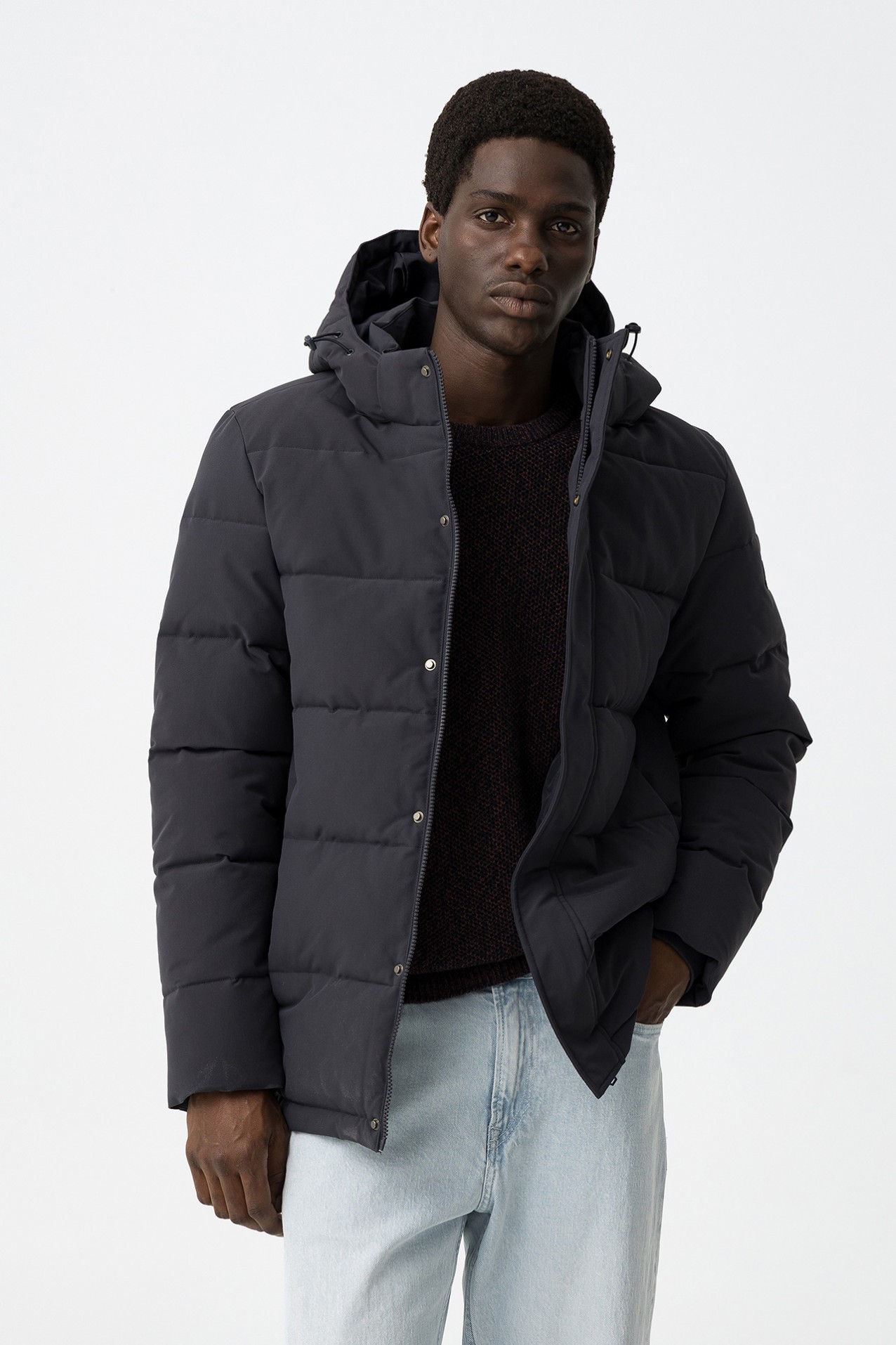 Abrigo azul marino oscuro