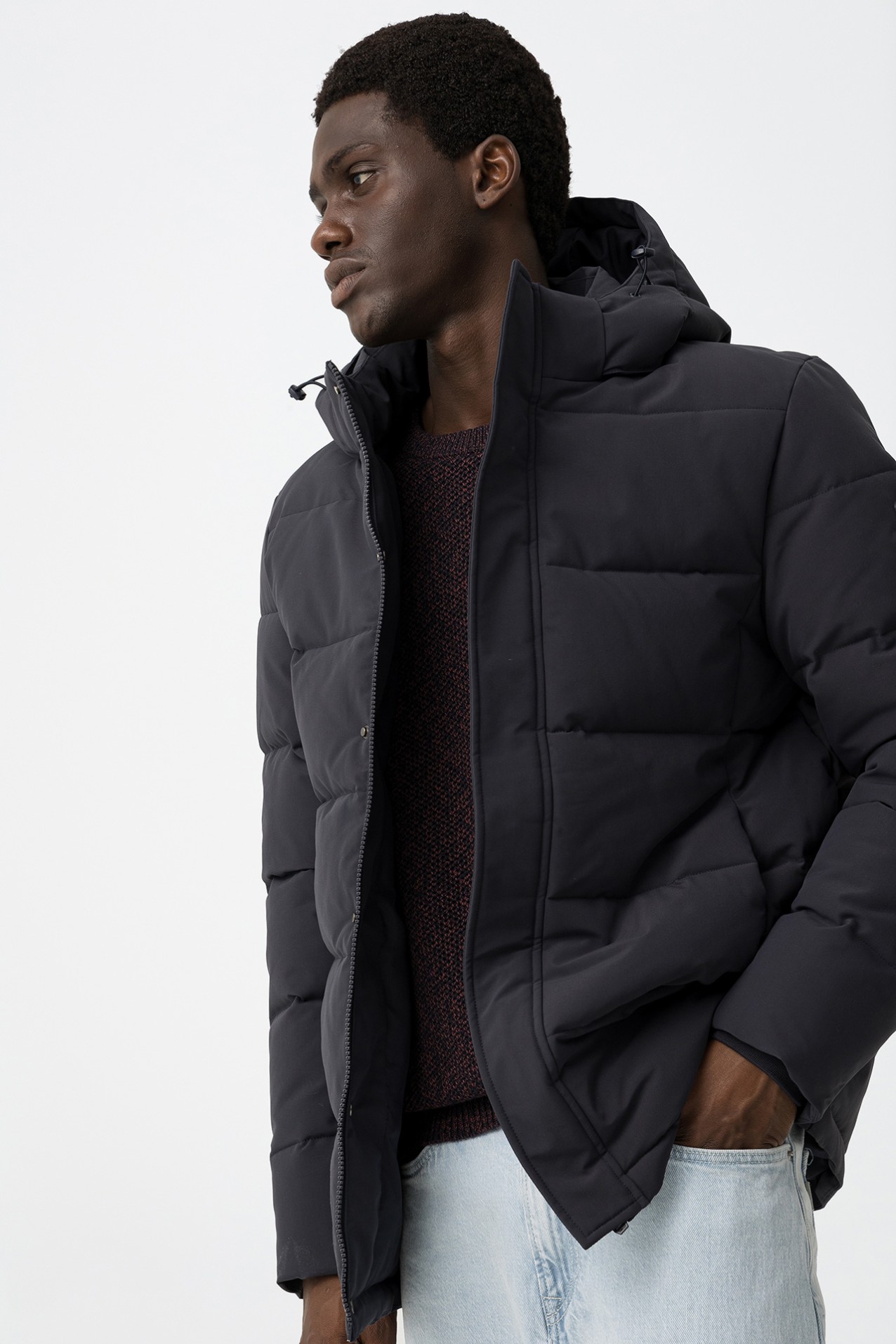 Abrigo azul marino oscuro