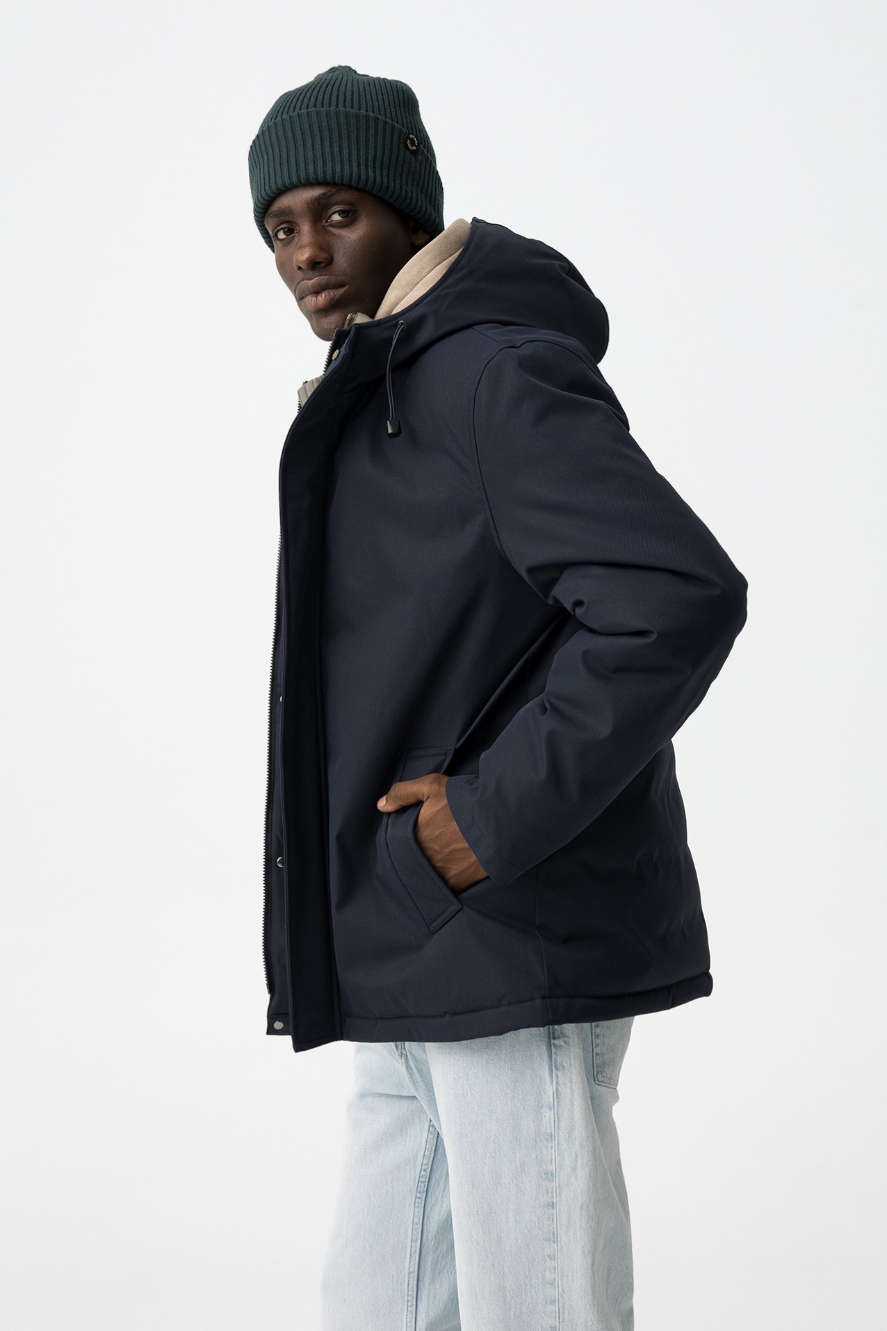 Abrigo azul marino oscuro