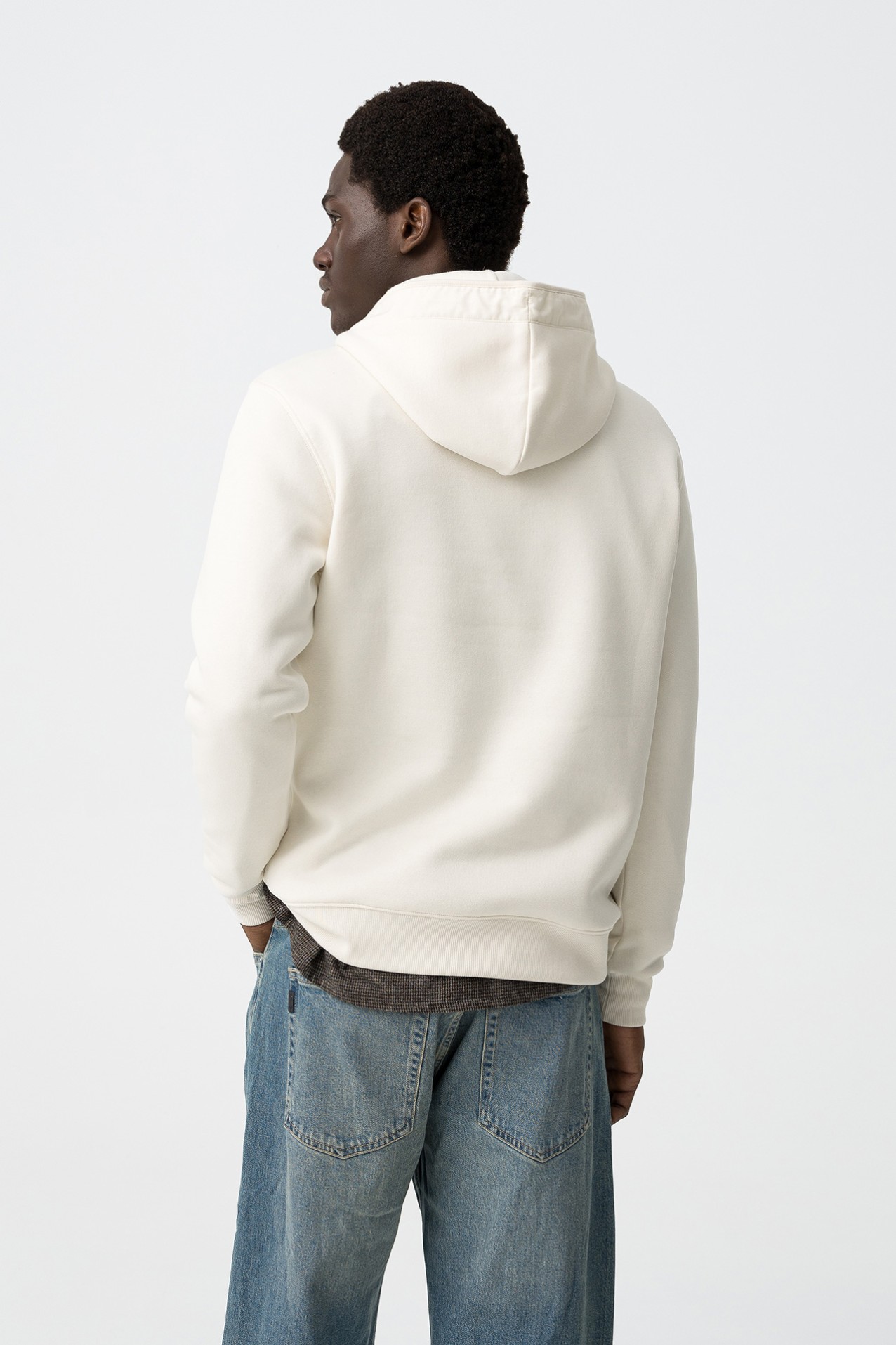 Hoodie com Bordado Frontal