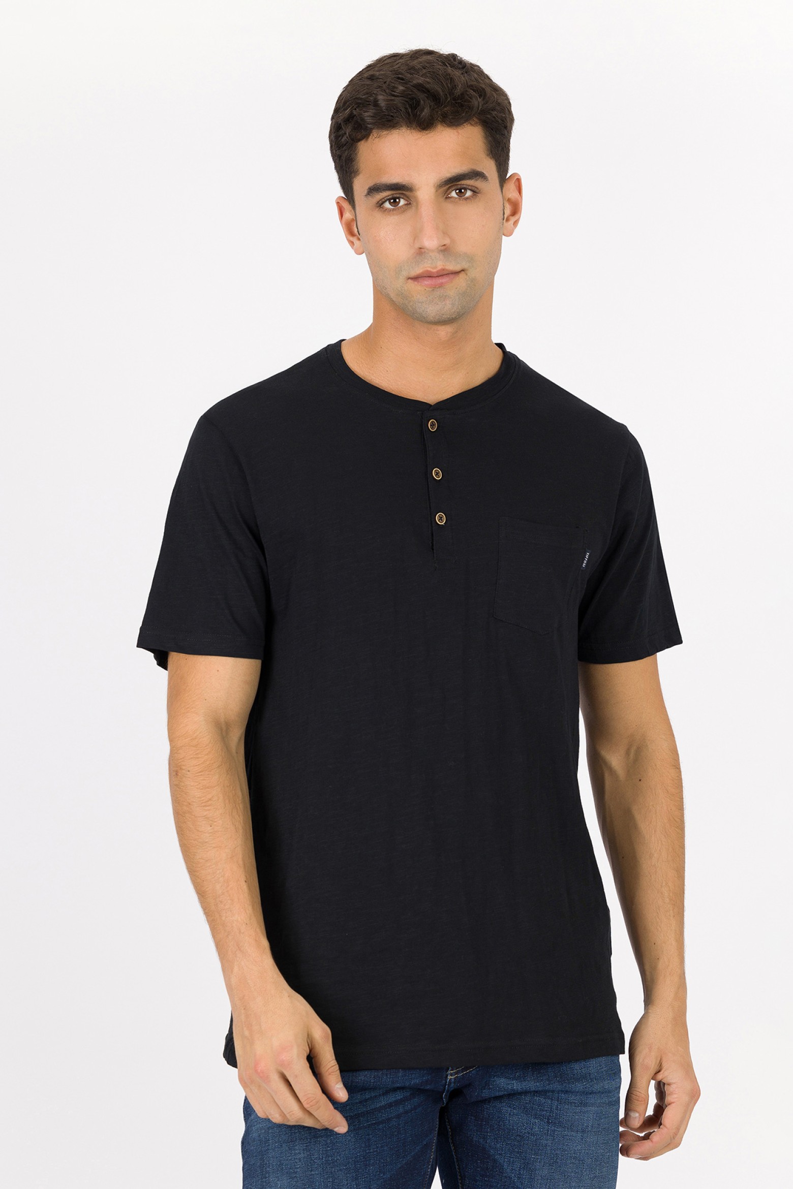 T-shirt Básica Flamé com Bolso