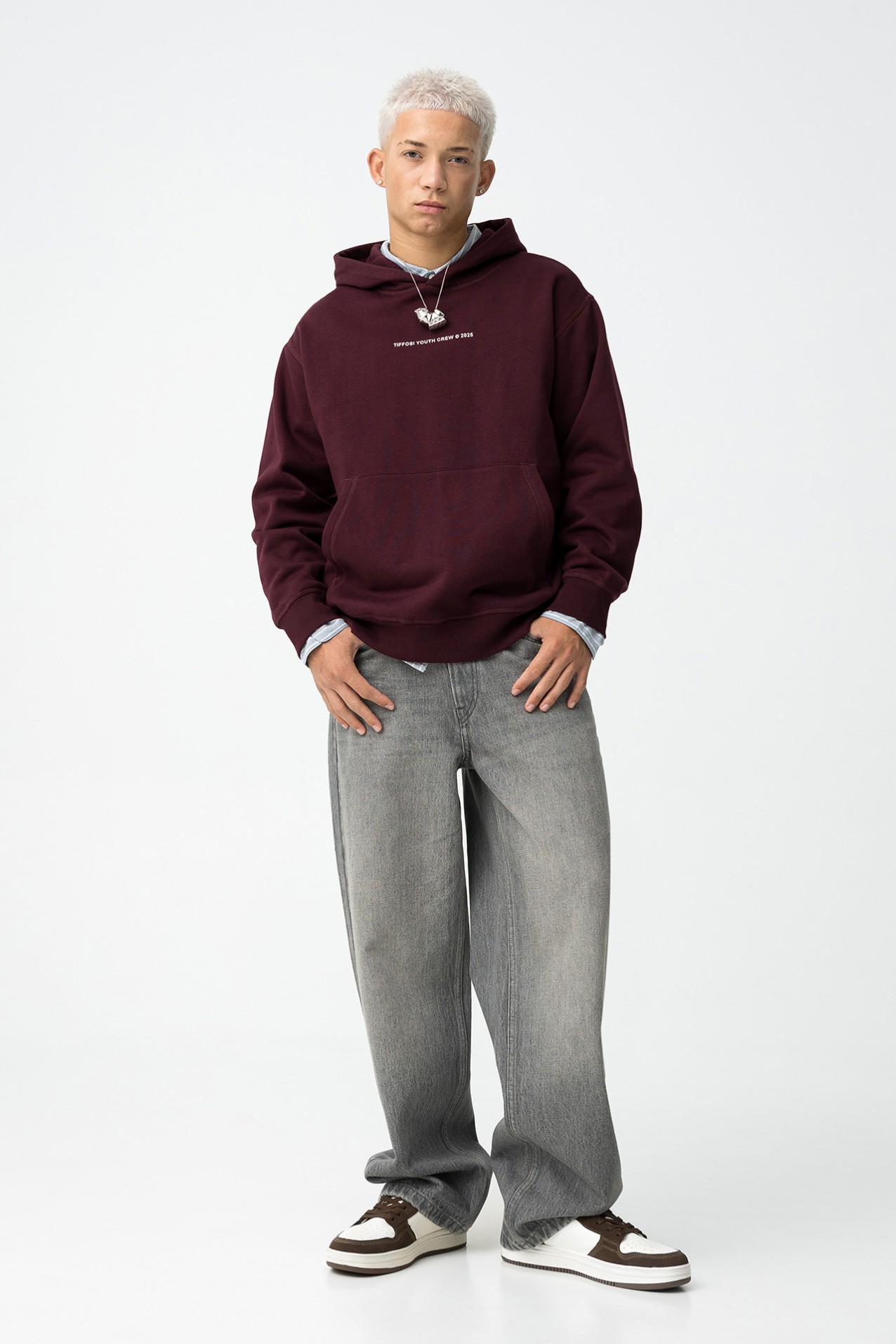 Hoodie Relaxed com Logo Bordado