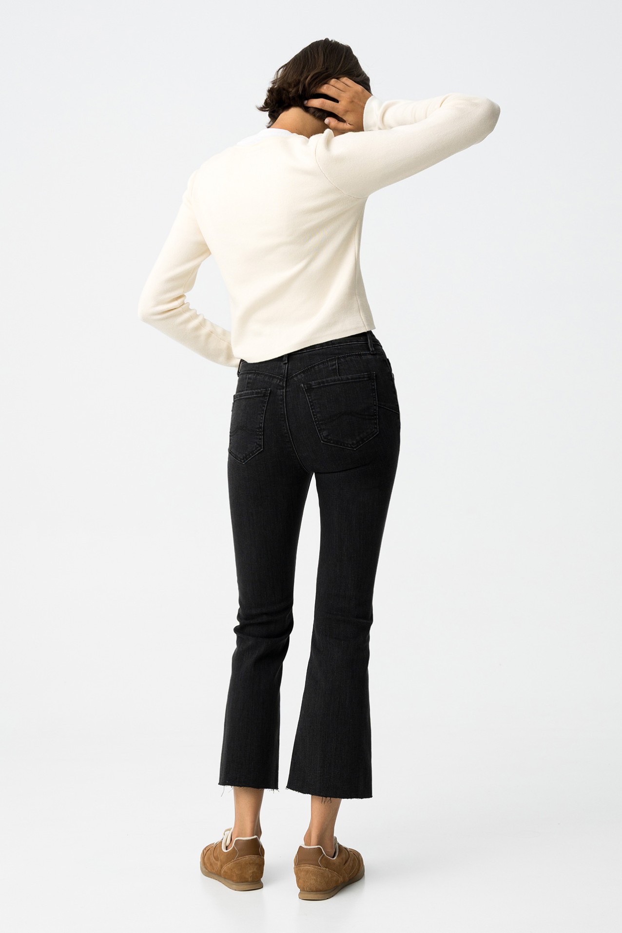 Push-Up Cropped Flare Jeans