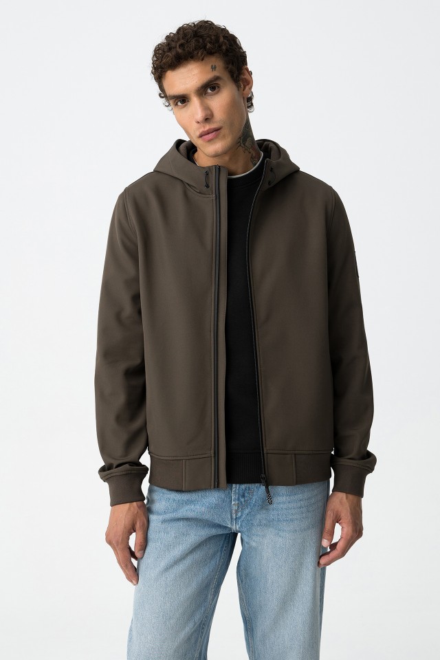 Casaco Regular com Patch