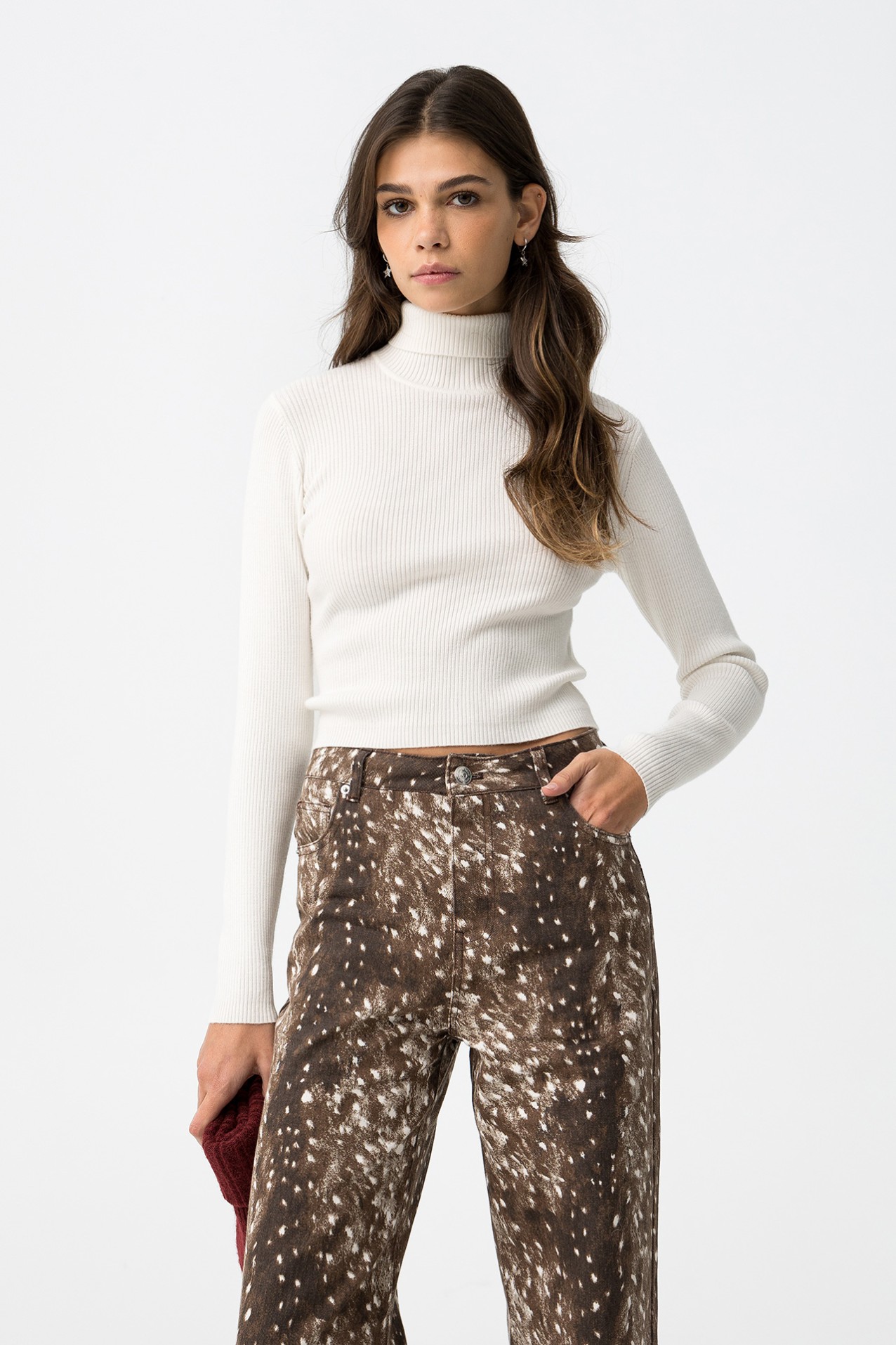 Cropped Ribbed Knit Sweater