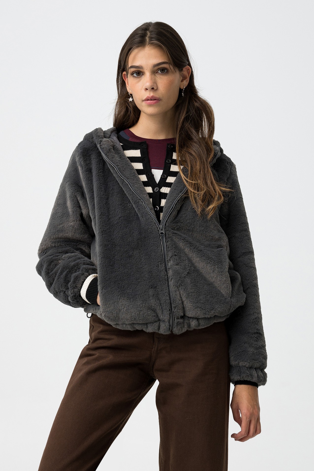 Abrigo Regular de Pelo Sinttico