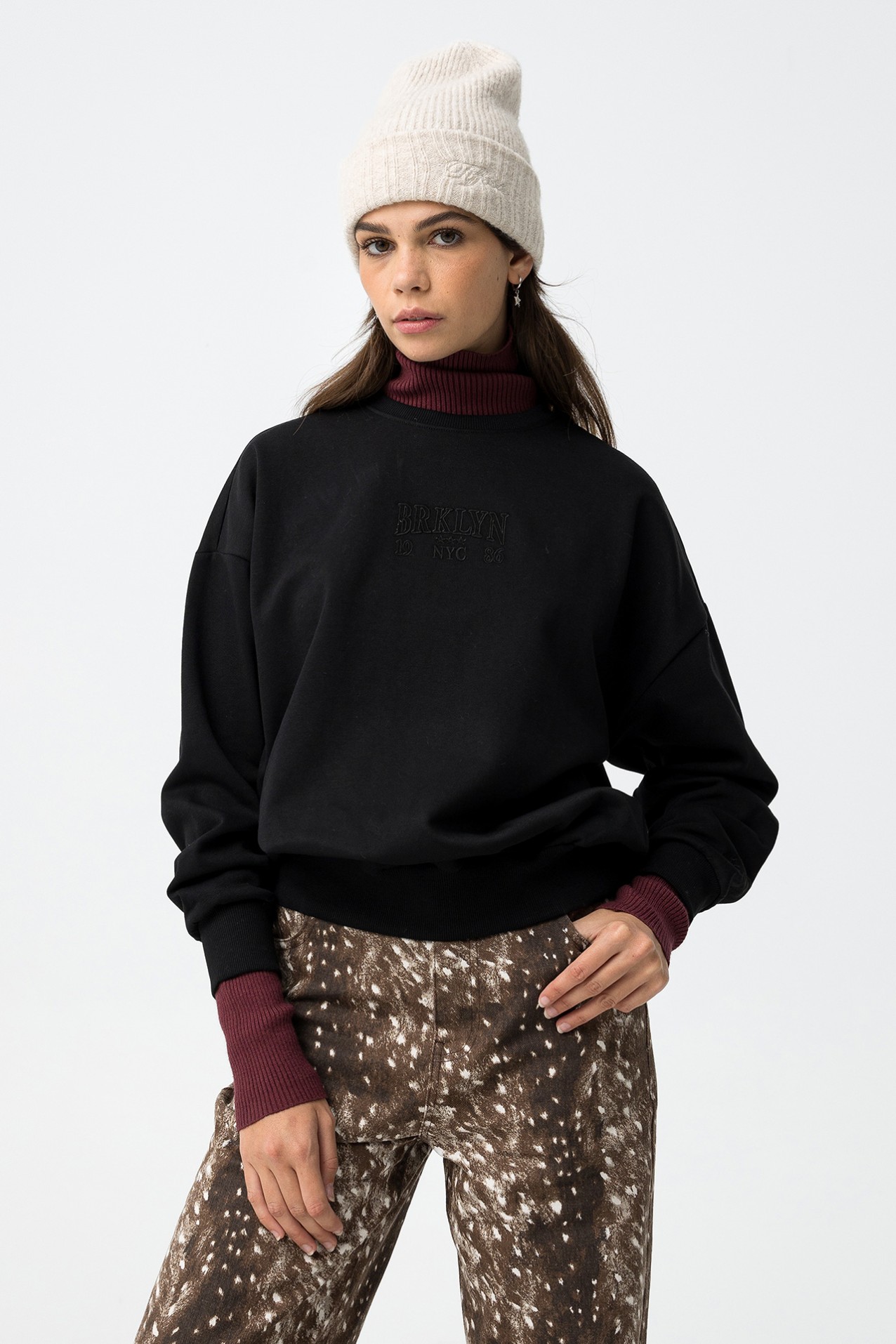 Black Oversize Sweatshirt