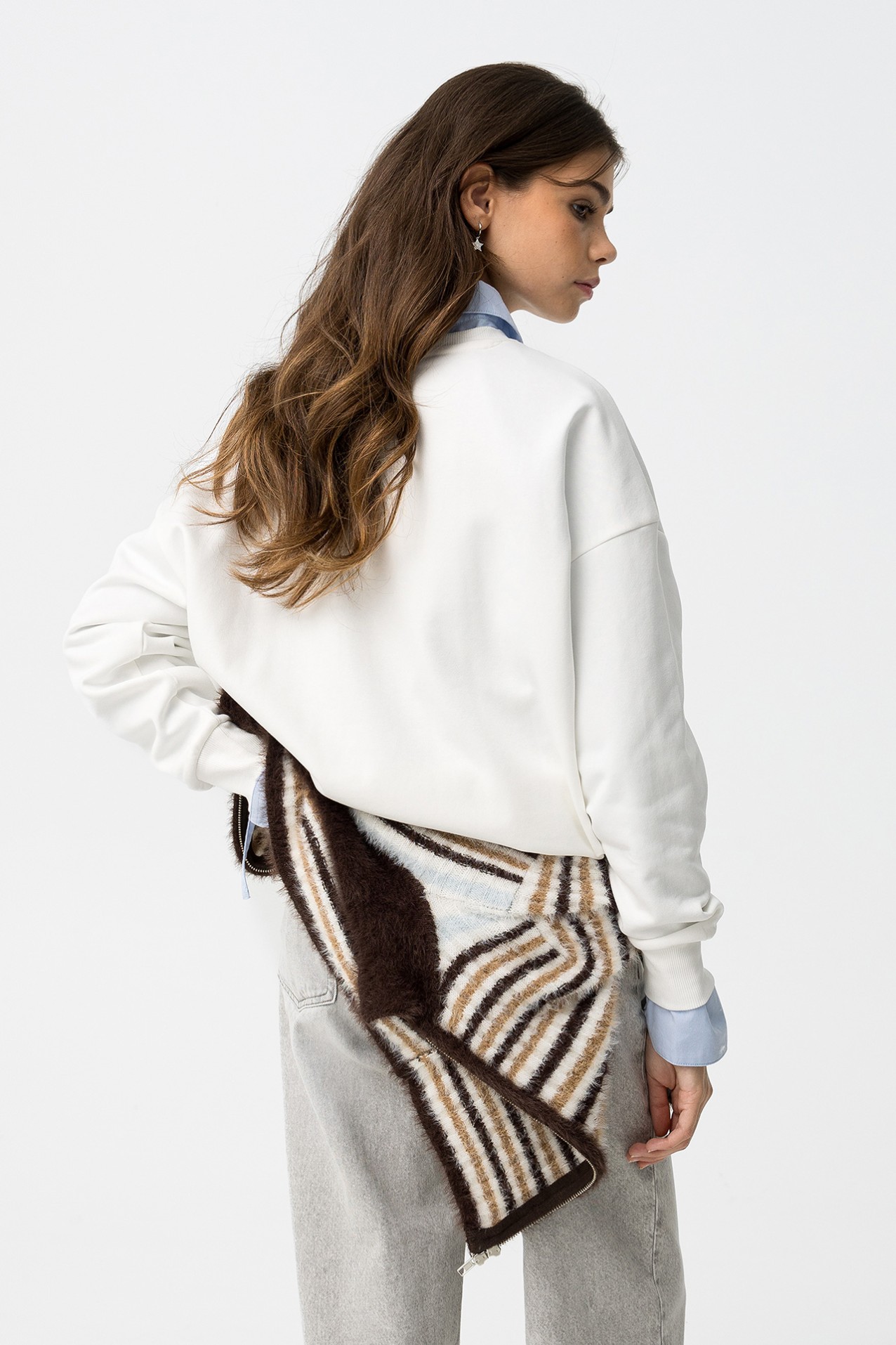 White Oversize Sweatshirt