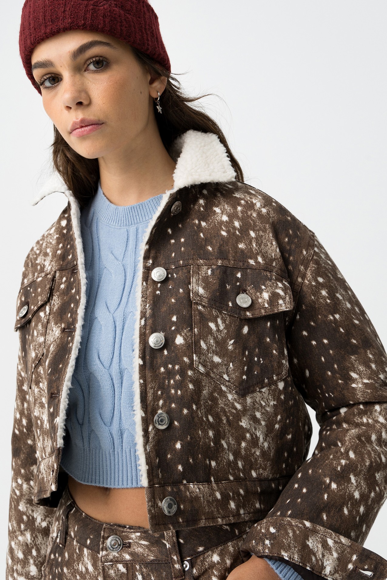 Chaqueta marrn estampada