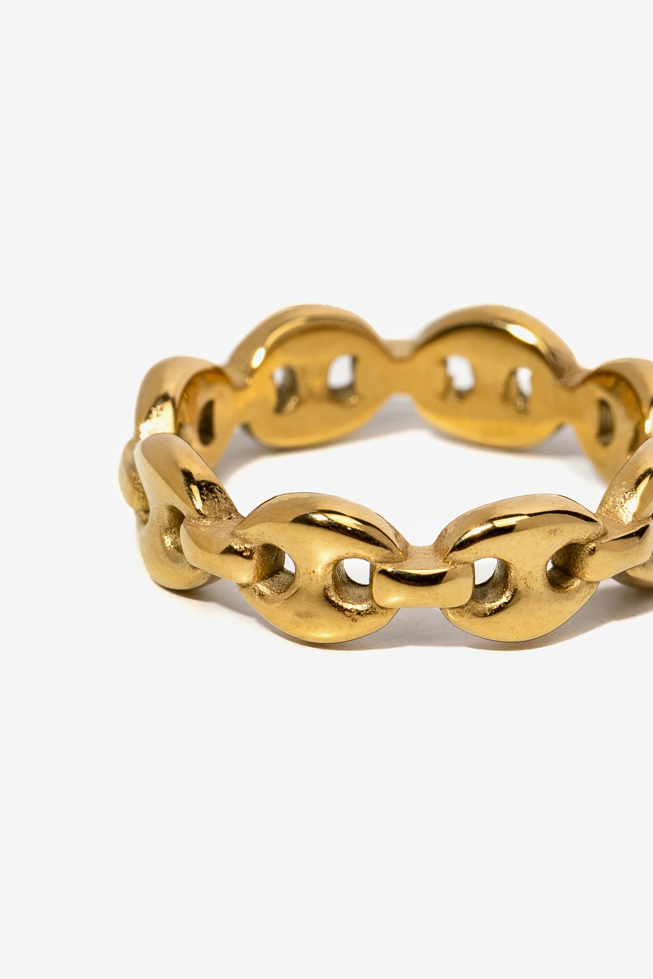 Anel Dourado com Elos