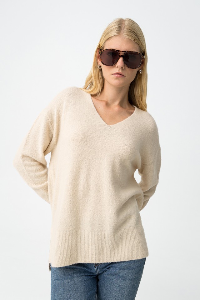 Camisola Relaxed com Decote V