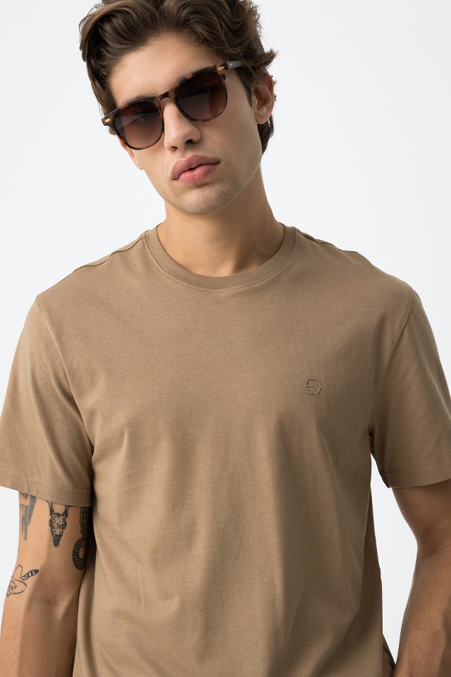 T-shirt de Algodo com Relevo