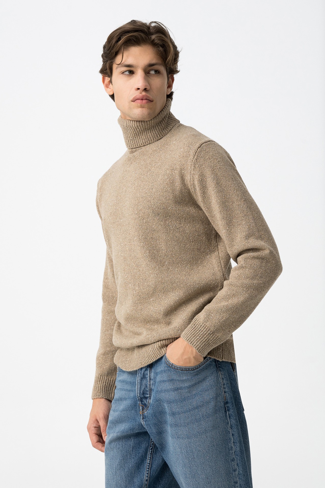 Camisola com Gola Alta