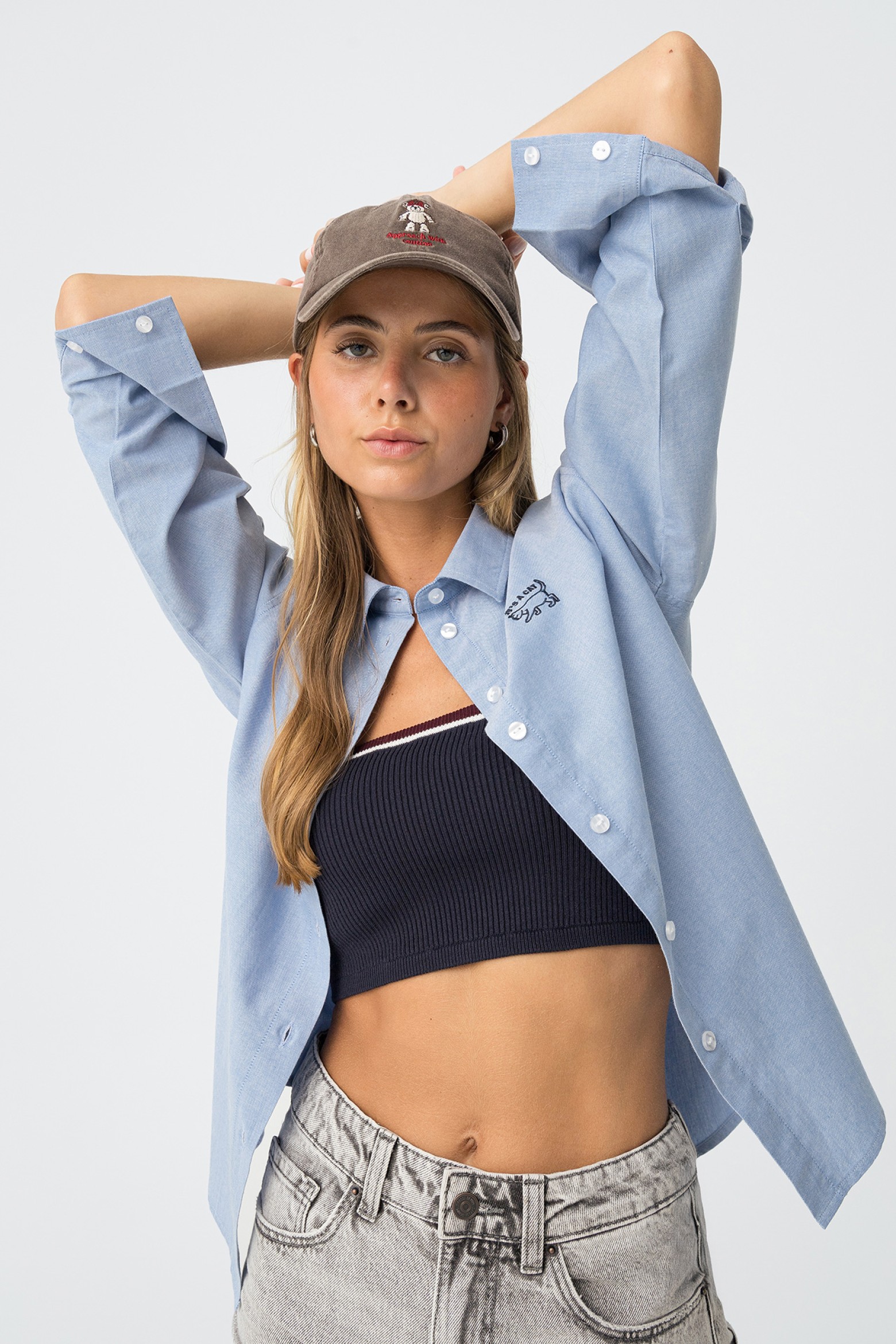 Camisa Oversized Gato Bordado