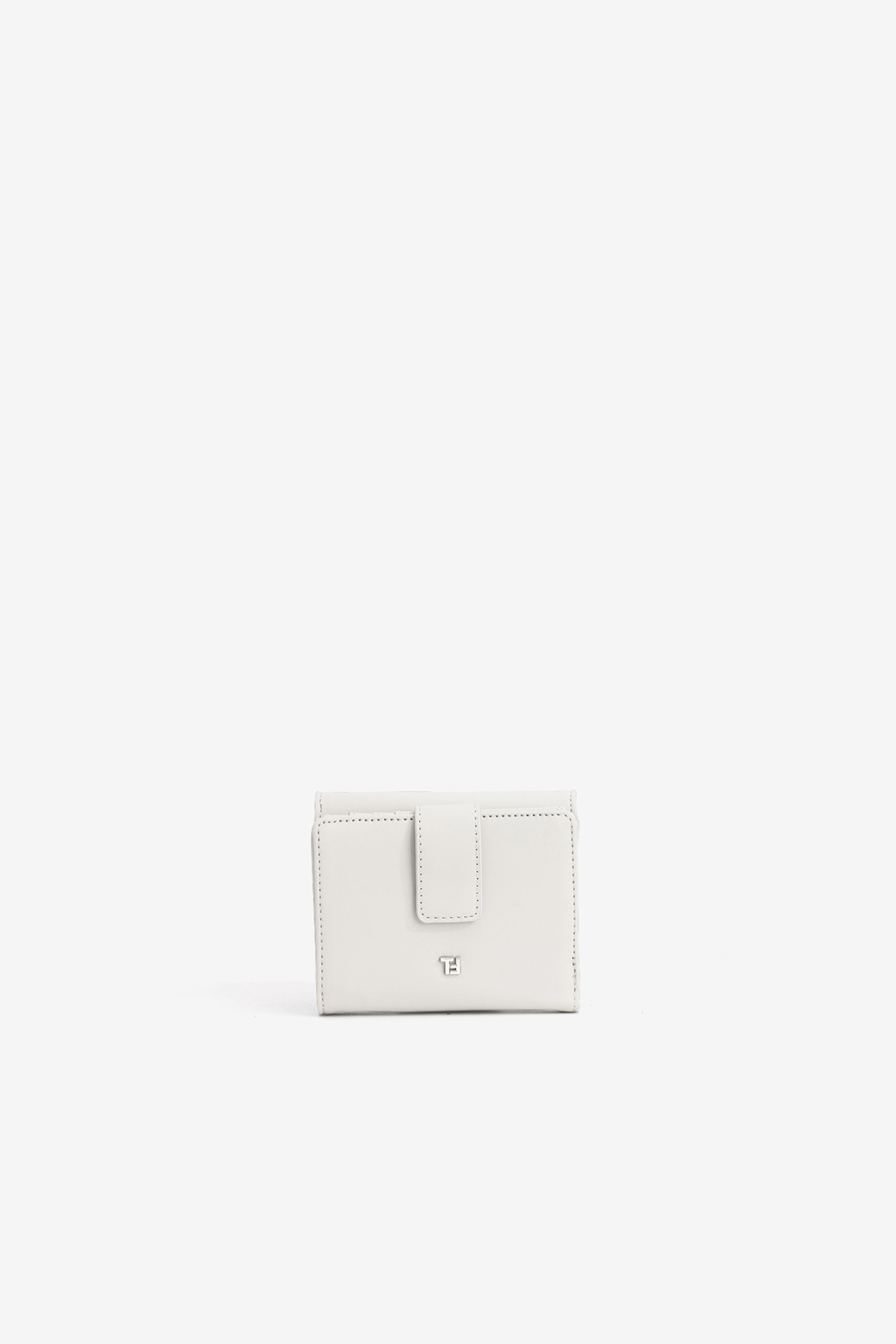 Elegant Off-White Wallet