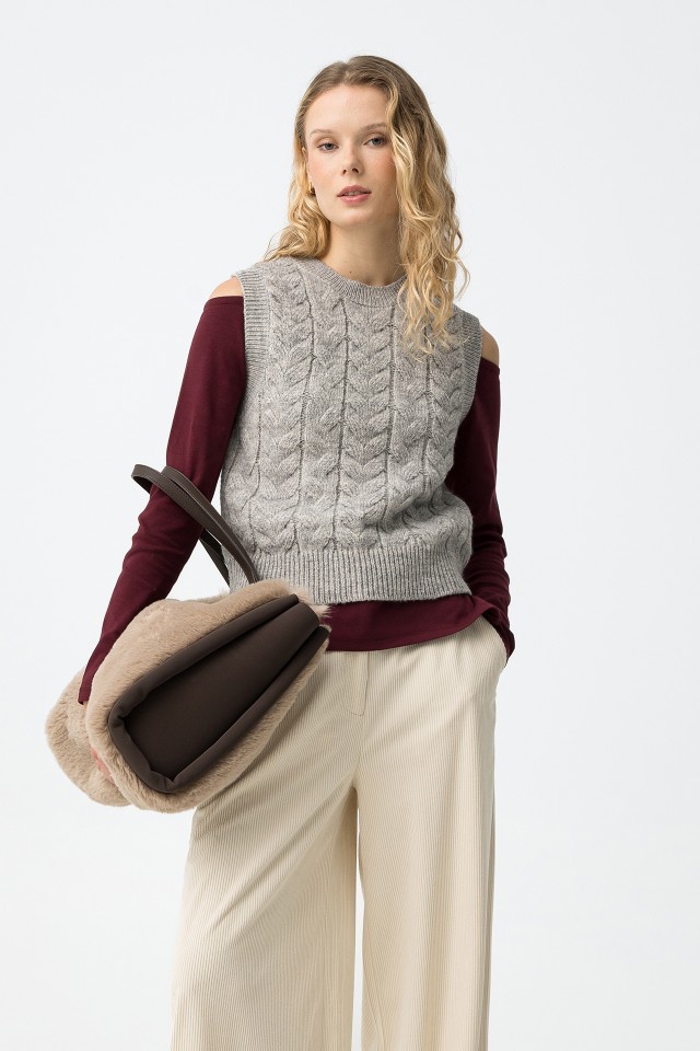 Chaleco de Punto con Trenzado