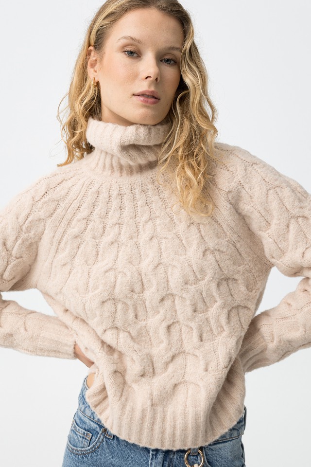 Camisola Tricotada Bege Camisola Tricotada Bege