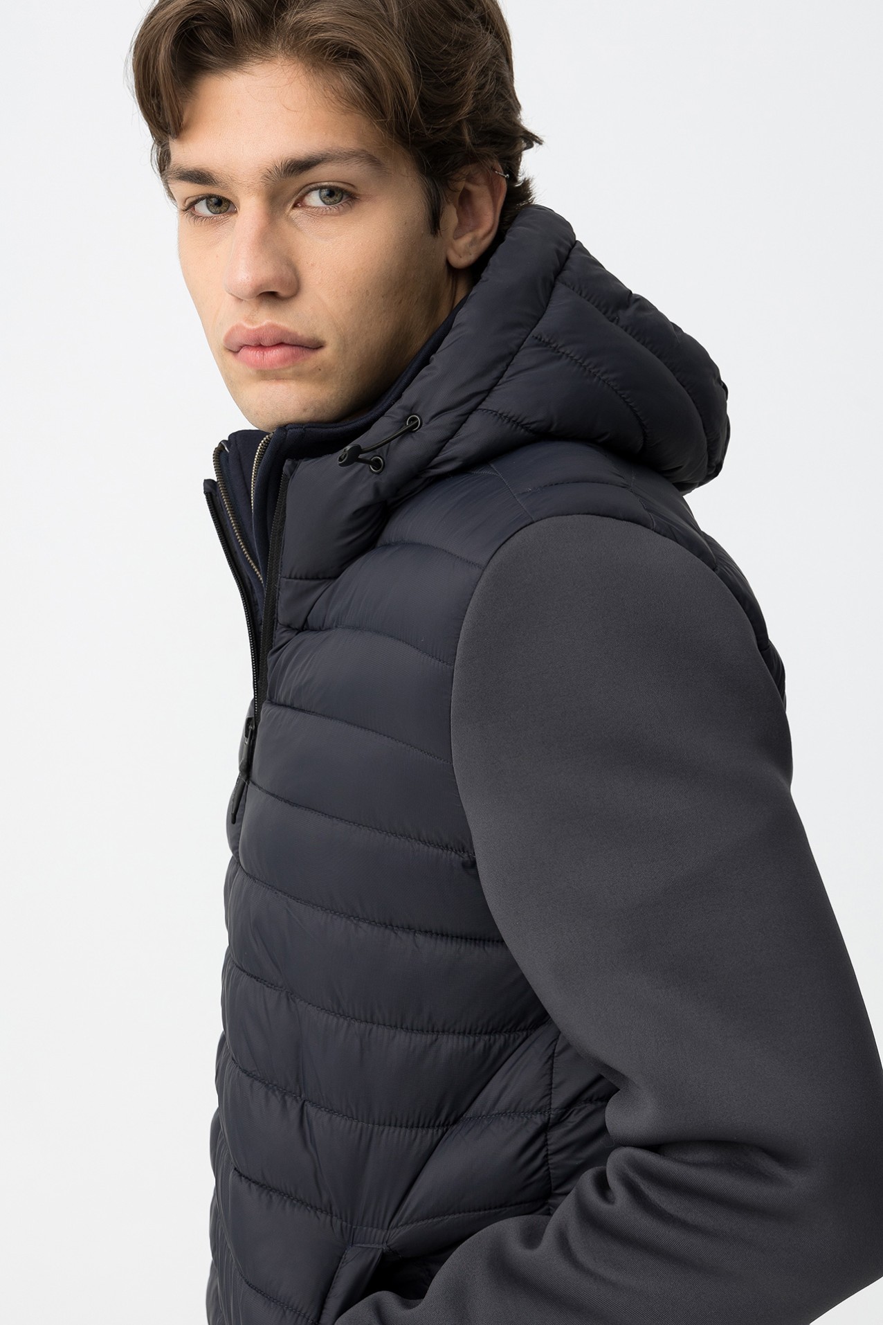 Casaco Acolchoado com Capuz