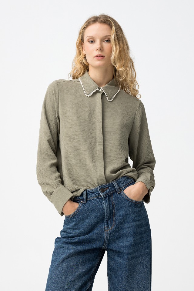 Camisa Verde com Gola Prola