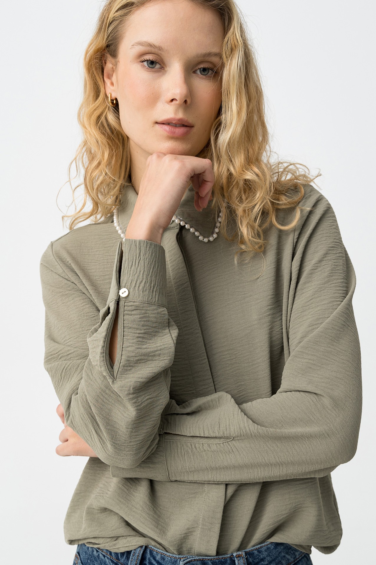 Pearl Collar Green Shirt