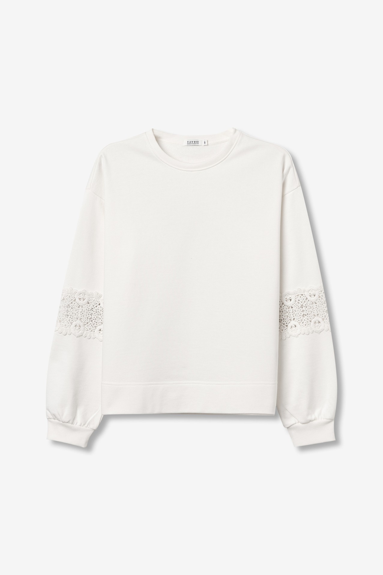 Sudadera blanca con encaje