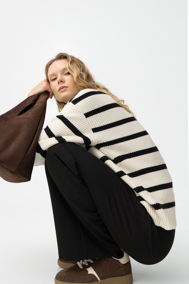 Camisola Tricotada Relaxed