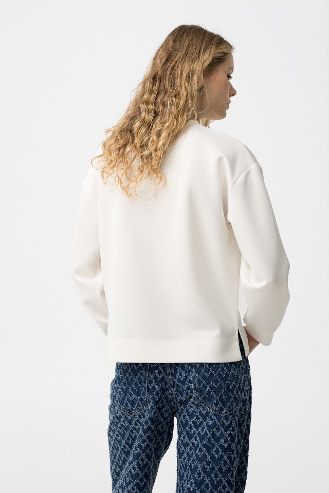 Sweatshirt com Detalhe Brilhante Sweatshirt com Detalhe Brilhante