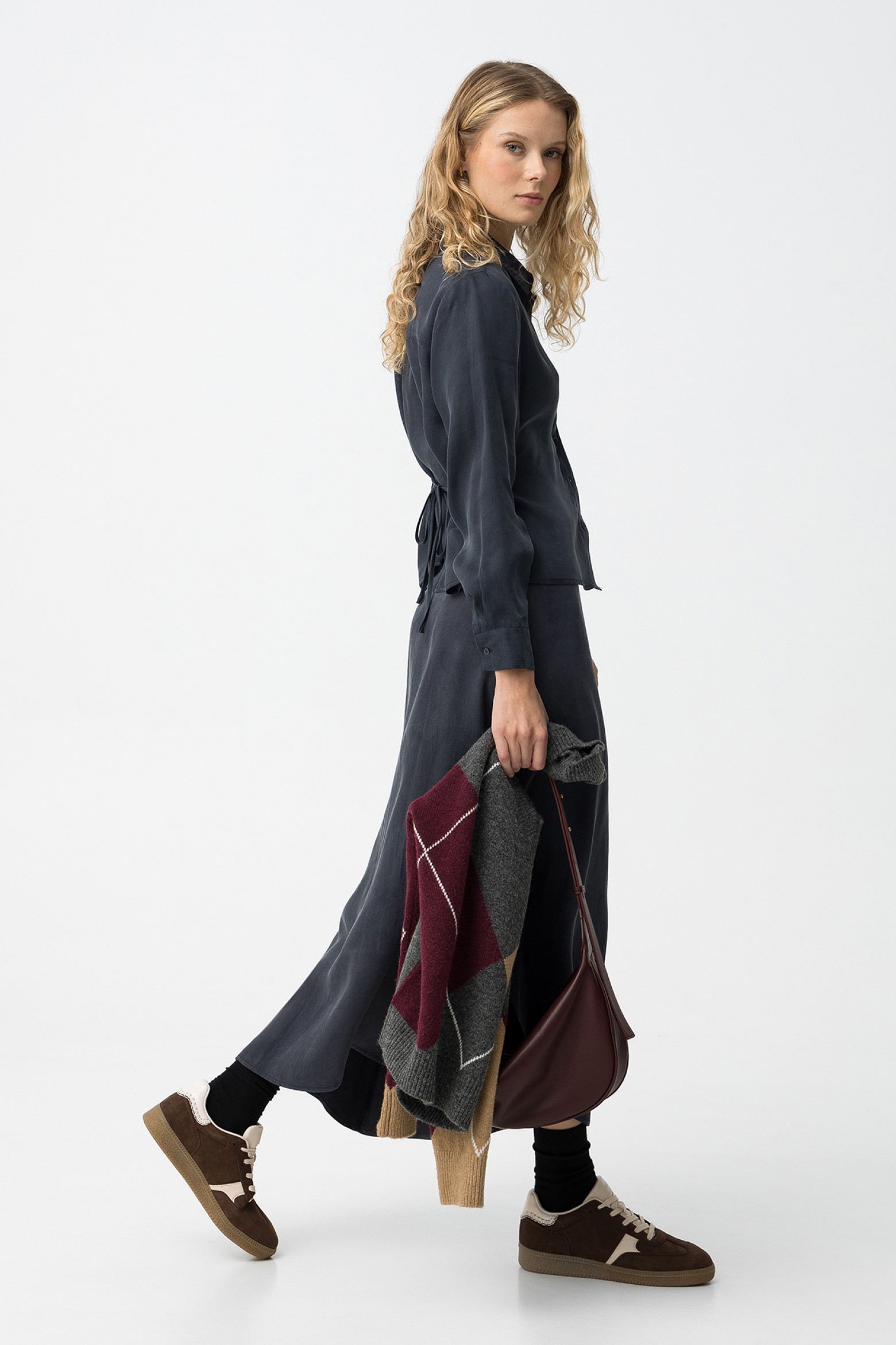 Saia Midi Azul Escuro