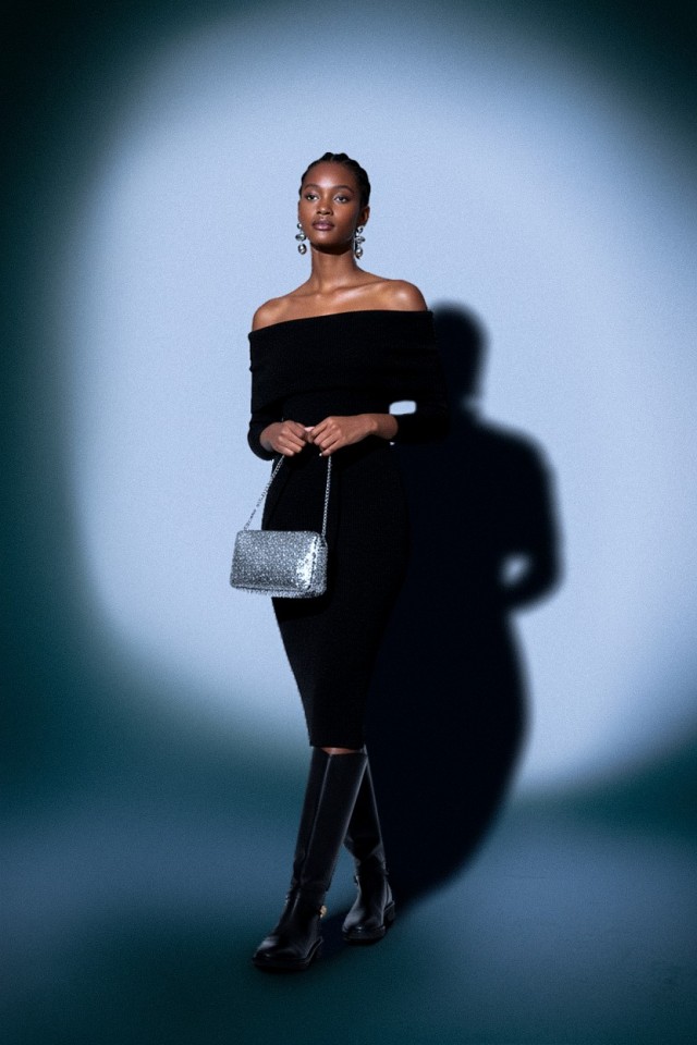 Vestido Canelado Ombros Descobertos