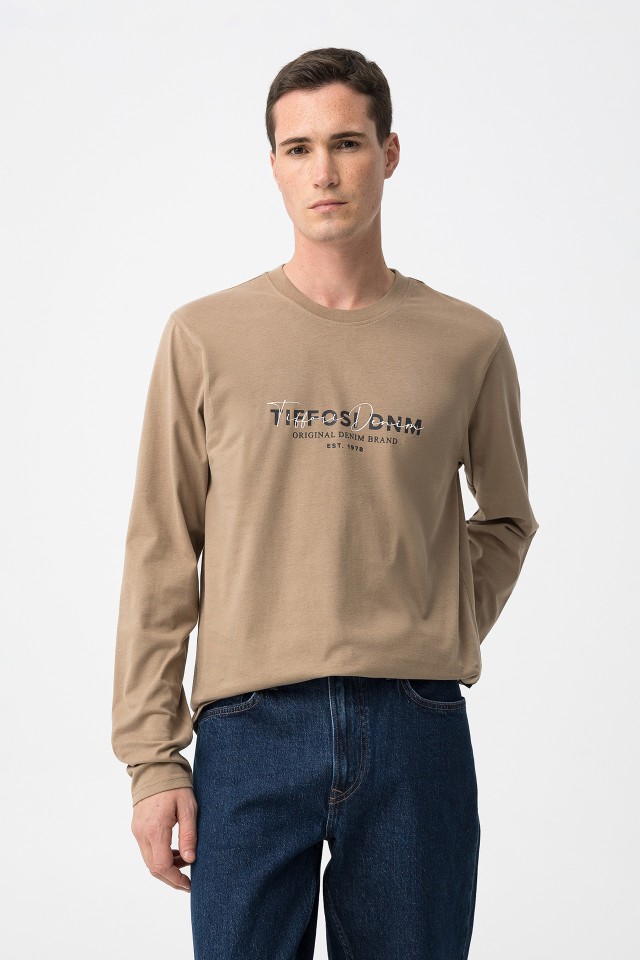 T-shirt Estampada com Manga Longa