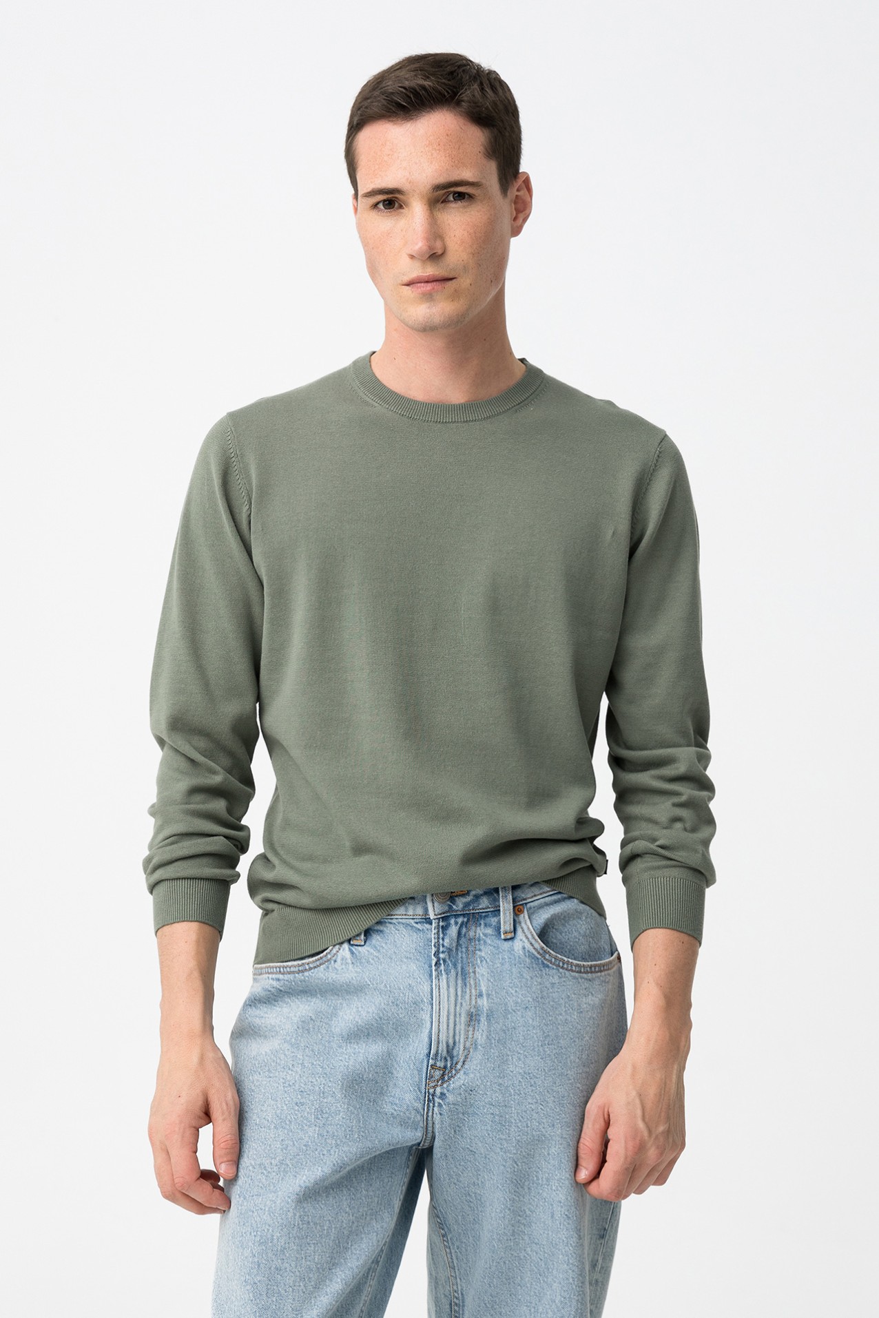 Slim Green Knit Sweater