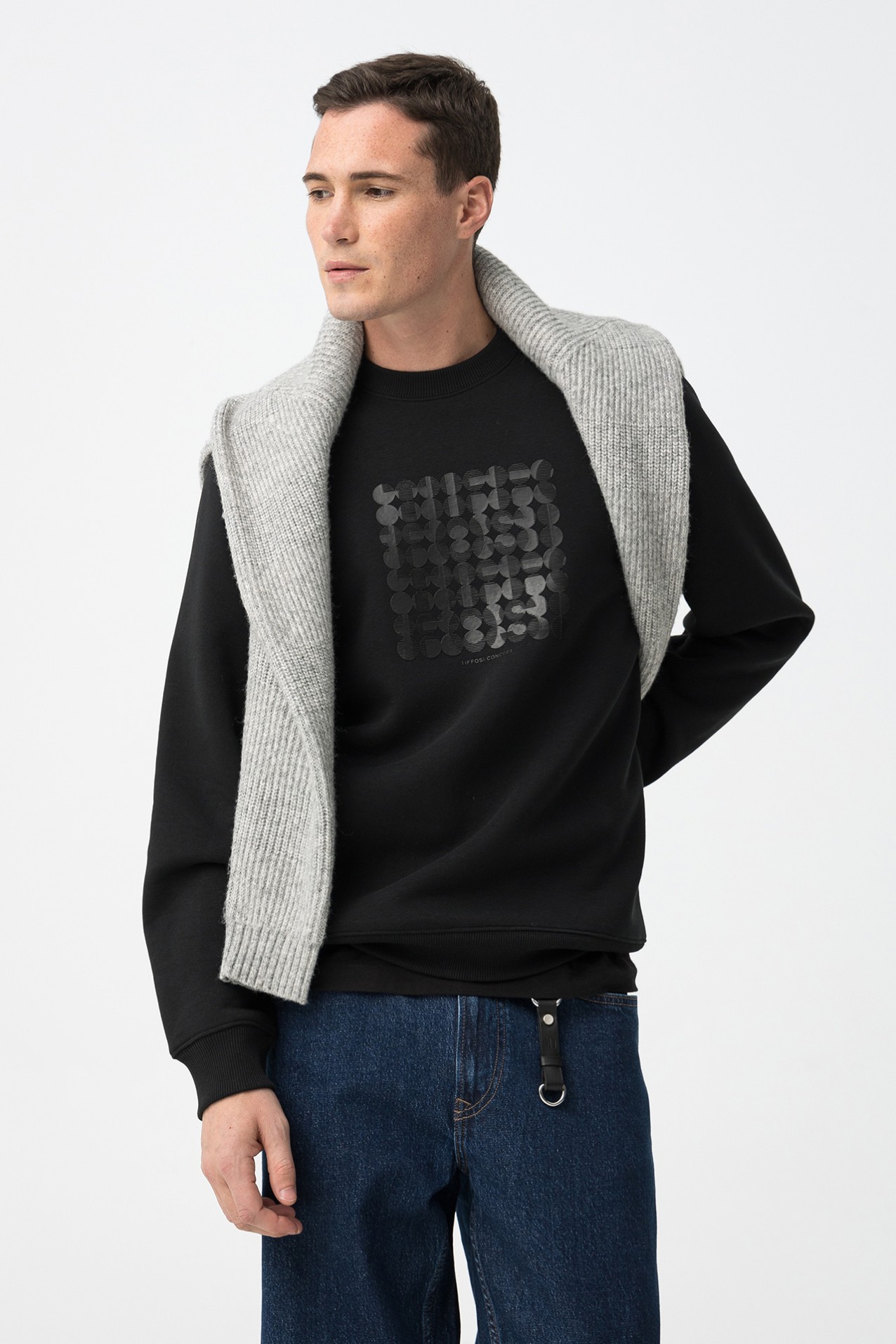 Sweatshirt Preta Manga Comprida