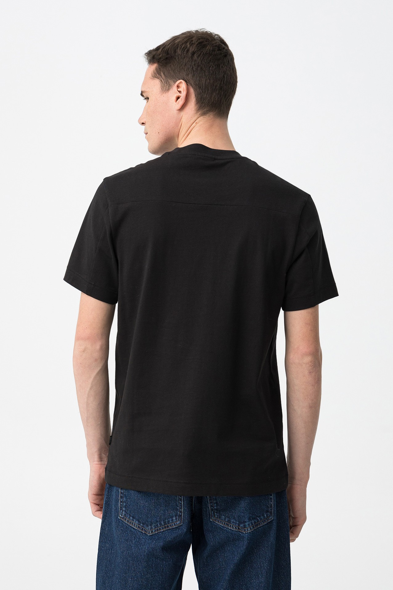 T-shirt Preta Manga Curta