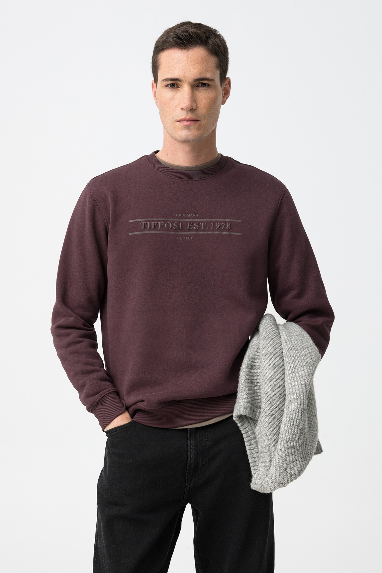 Sweatshirt Castanho Regular