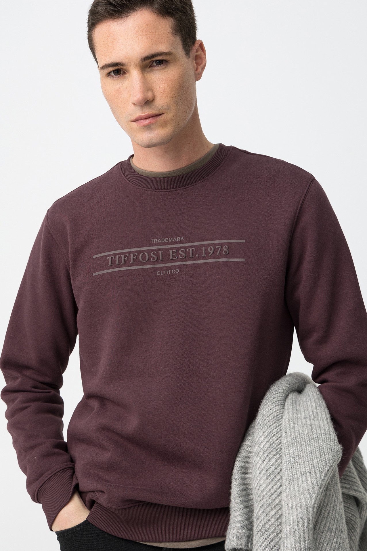 Sweatshirt Castanho Regular
