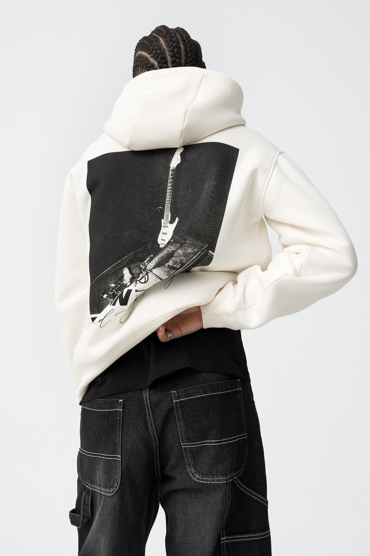 Hoodie Bege com Estampa