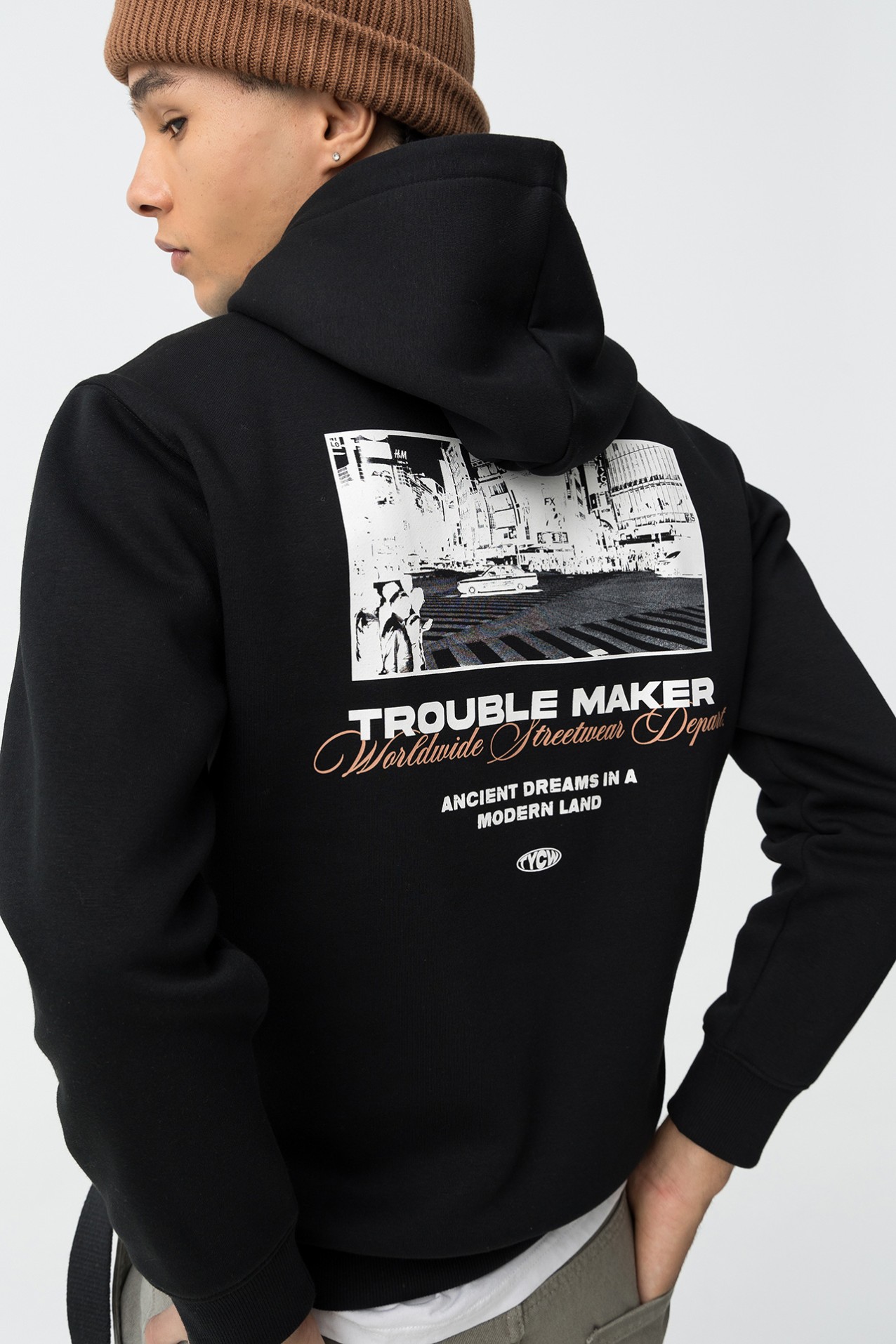 Hoodie Preto Estampado