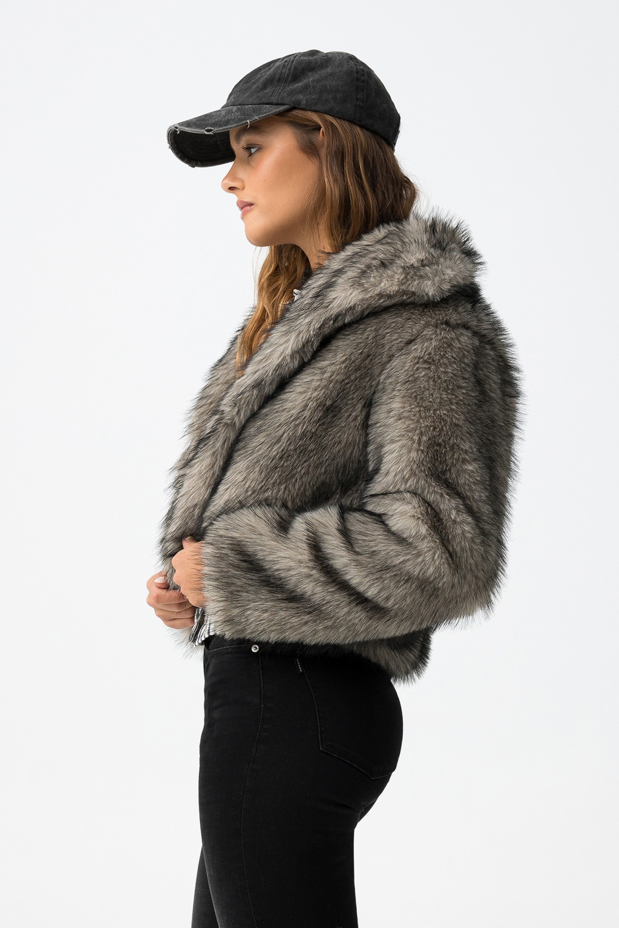 Chaqueta Corta Efecto Pelo