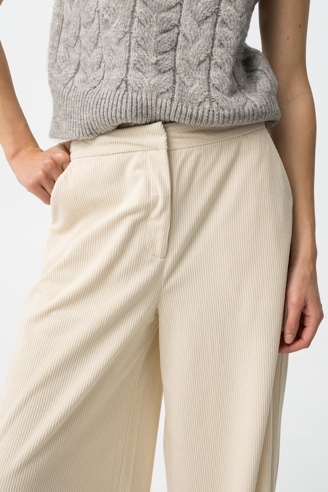 Calças Palazzo Bege Calças Palazzo Bege