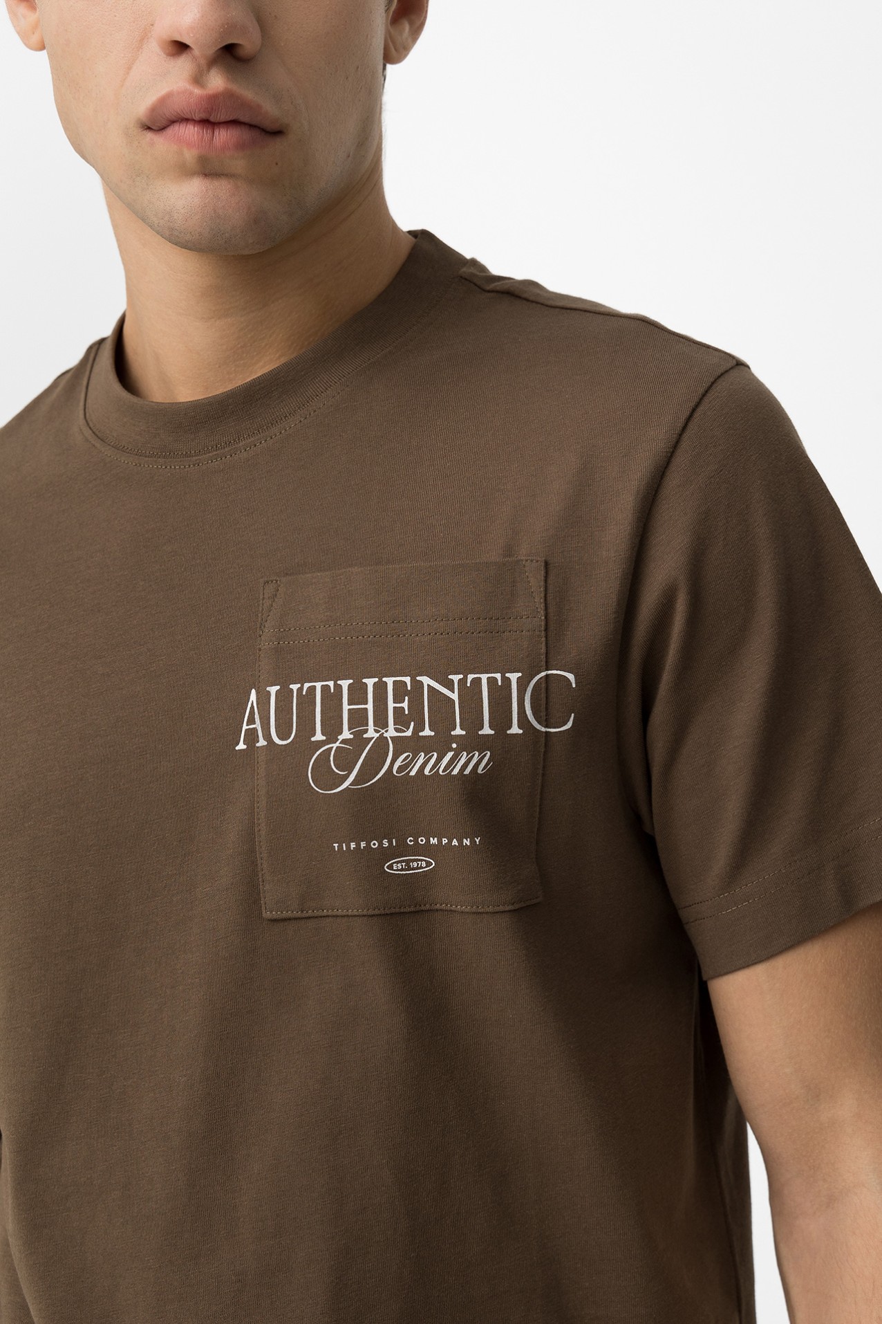 Camiseta Manga Corta Marron