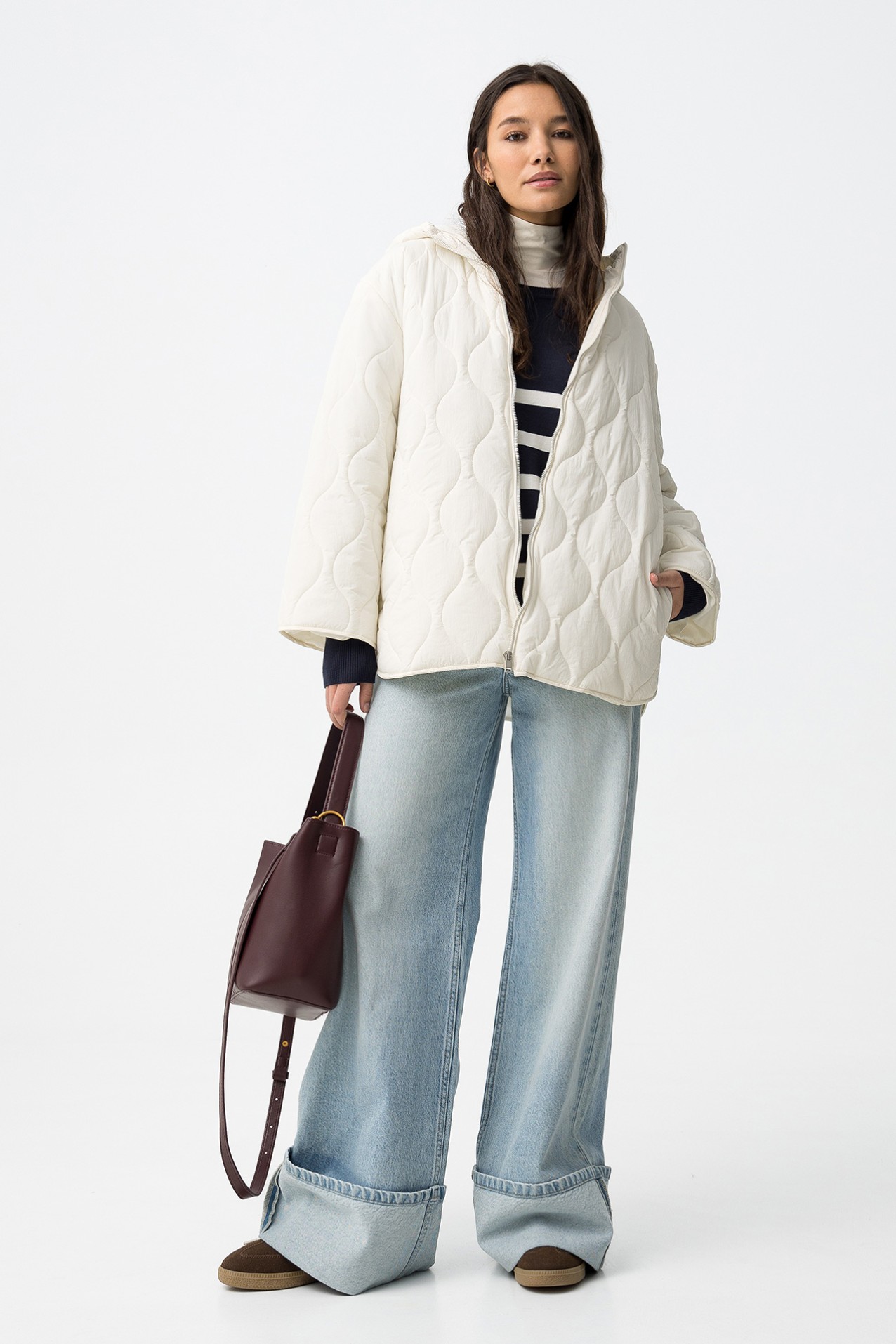 Casaco Relaxed com Capuz