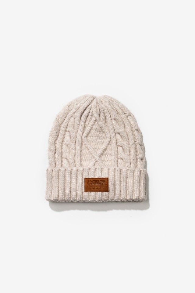 Men�s Cream Cable-Knit Beanie