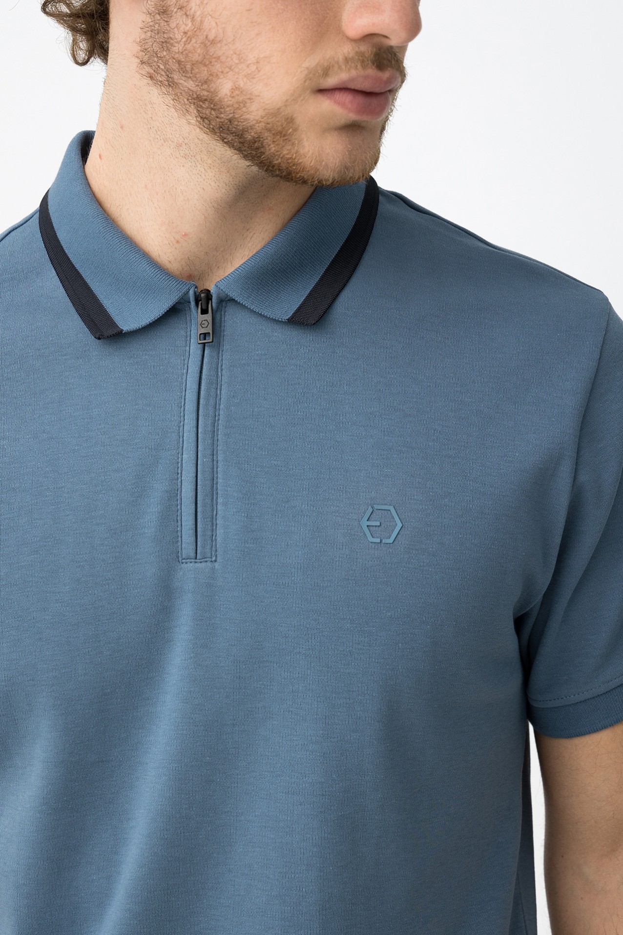 Polo azul manga curta regular