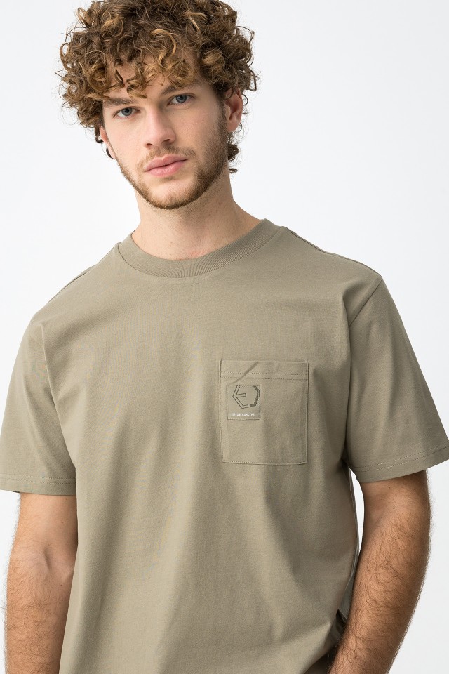 Camiseta verde corte relajado