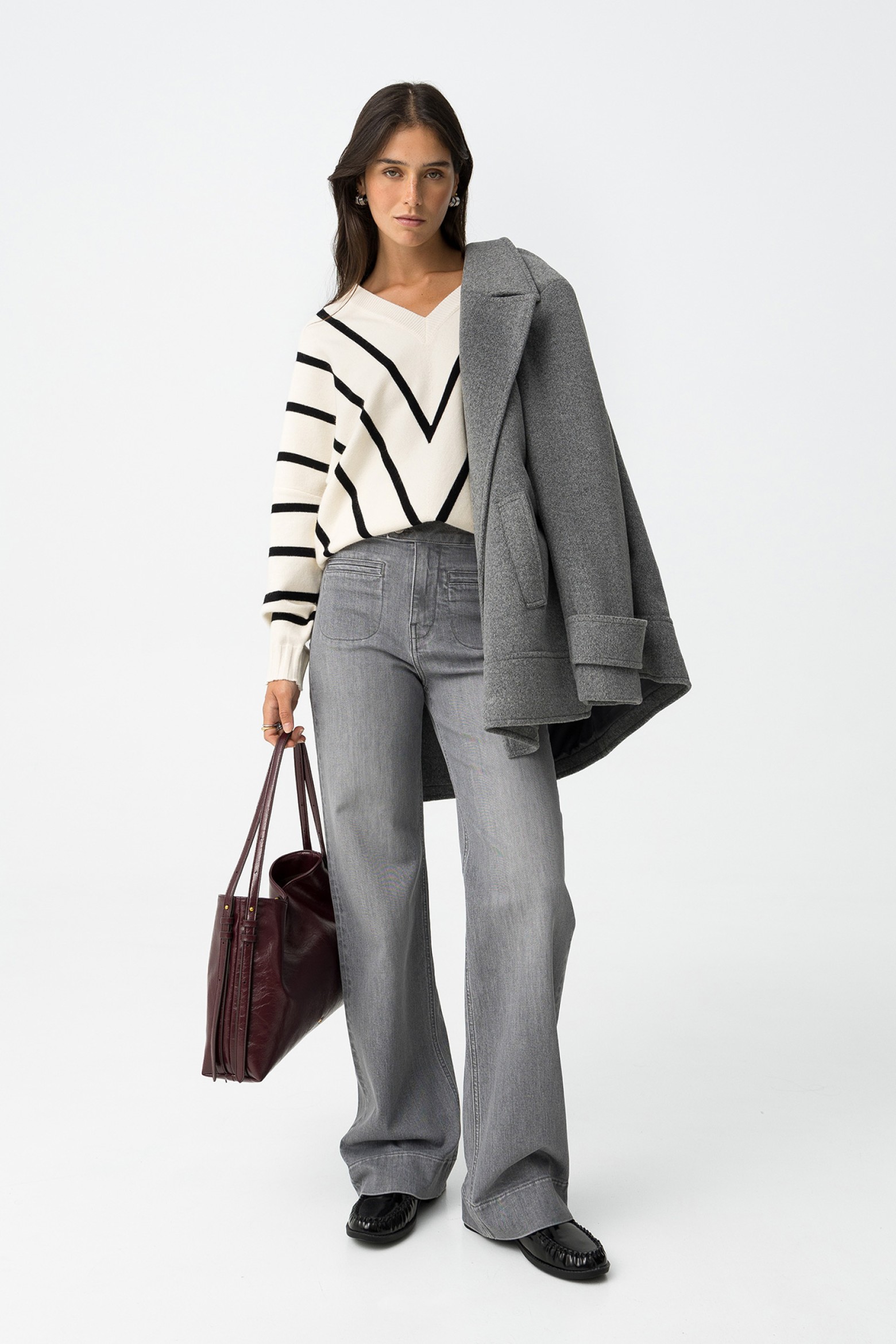 Vaqueros rectos grises