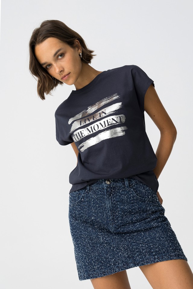 Camiseta con Estampado Metalizado