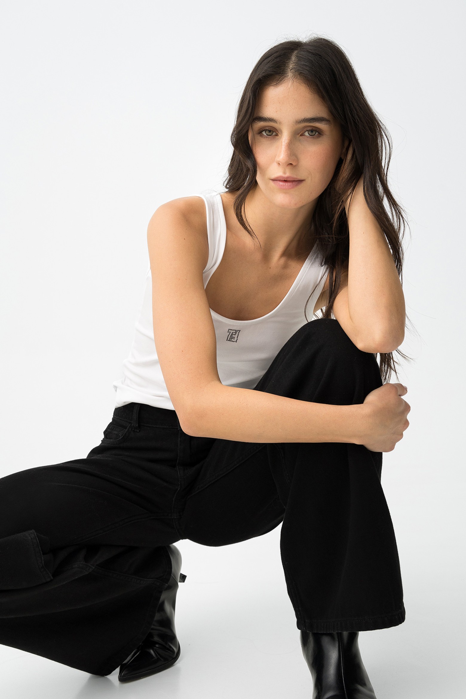 White Fitted Minimalist Top