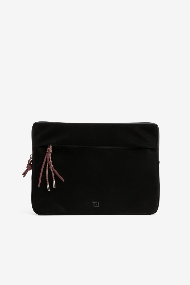 Matte Black Slim Pouch
