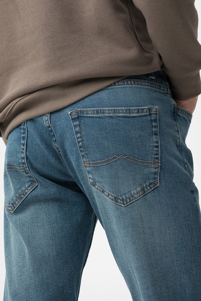Jeans Azul Comfort Fit Jeans Azul Comfort Fit